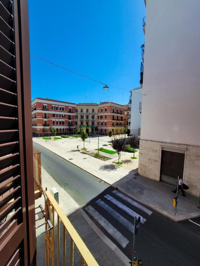 Cozy Classical Residence In The City Center Bari Bagian luar foto