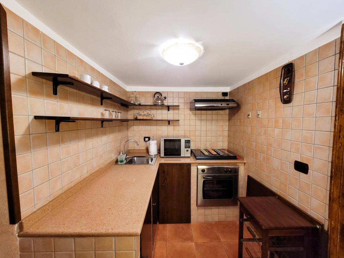 Cozy Classical Residence In The City Center Bari Bagian luar foto