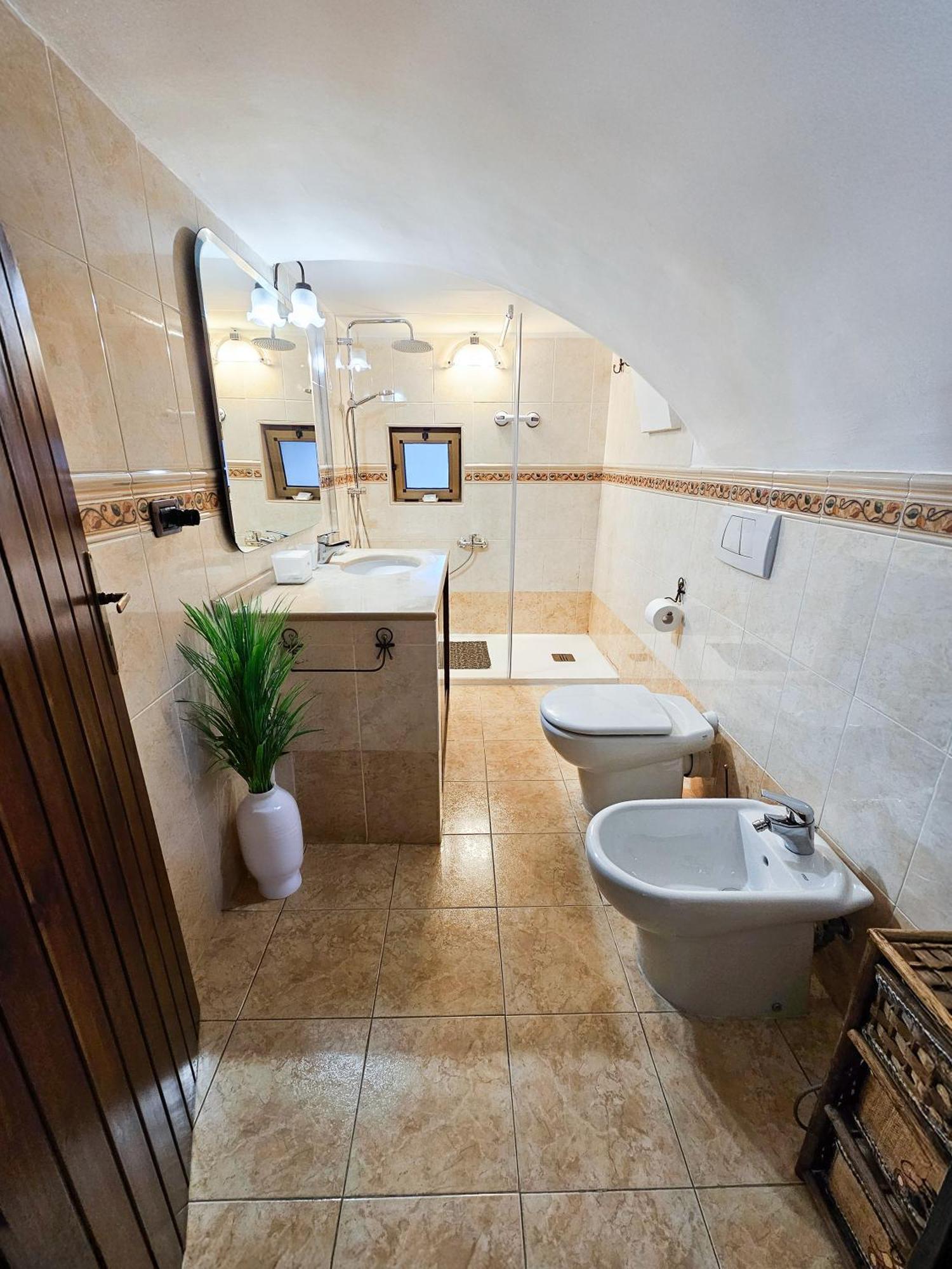 Cozy Classical Residence In The City Center Bari Bagian luar foto